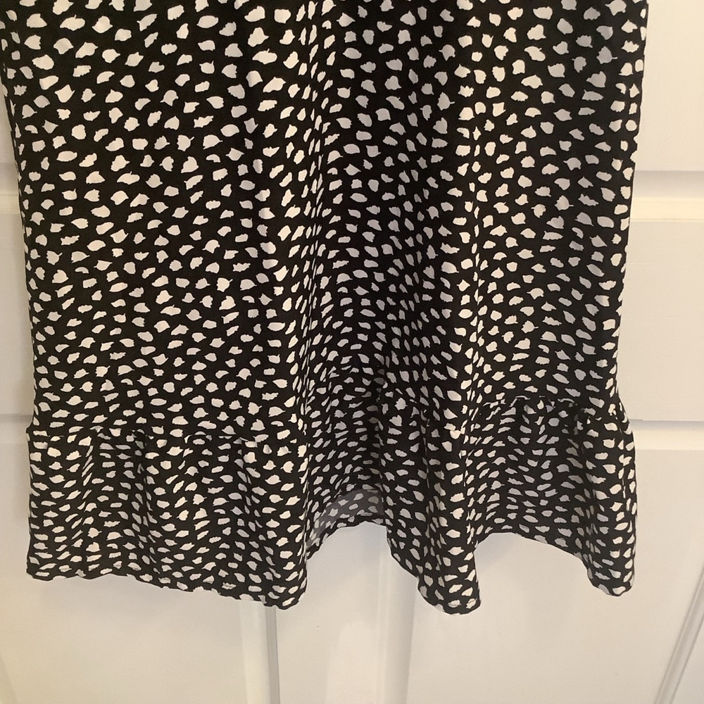 Women's Ecowish Dress, Black & White, Size M - Picture 12 of 13